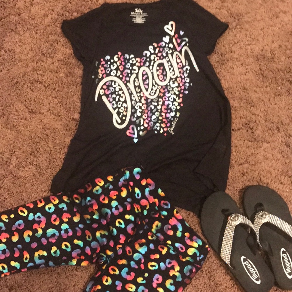 Like New! Justice Capri set! Sz 8! Flip flops sz4